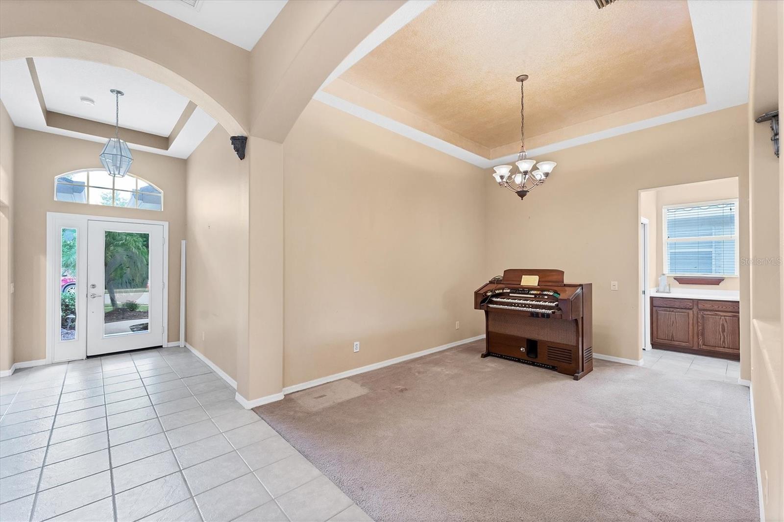 5271 LAUREL OAK COURT