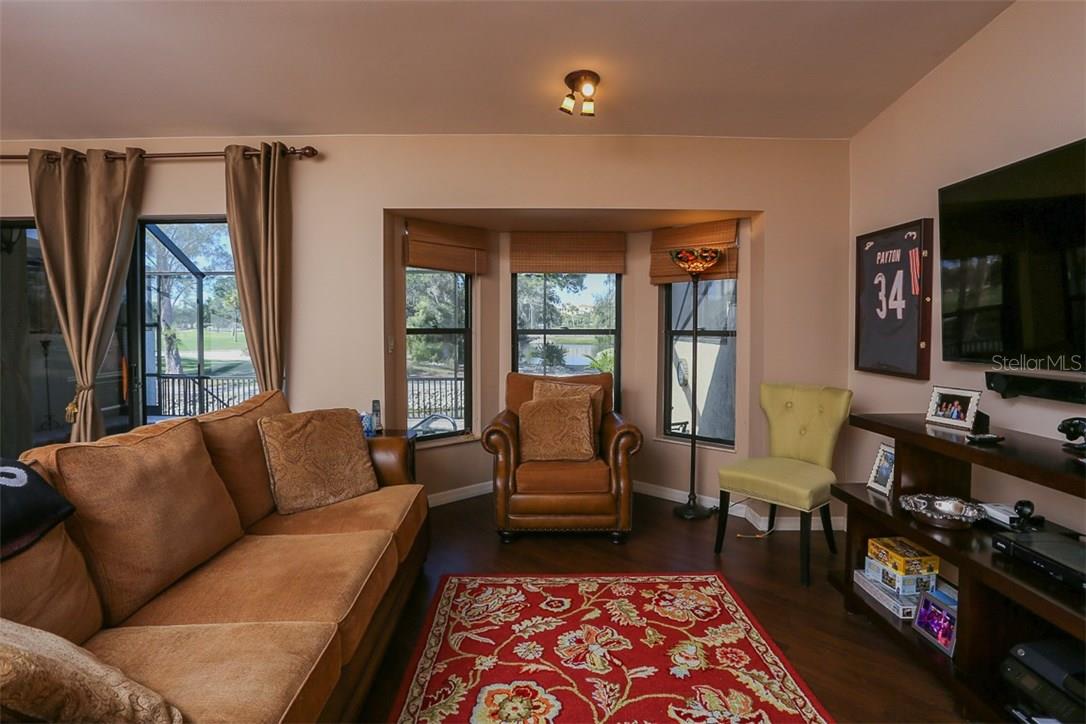 HARBOUR OAKS - Residential Lease