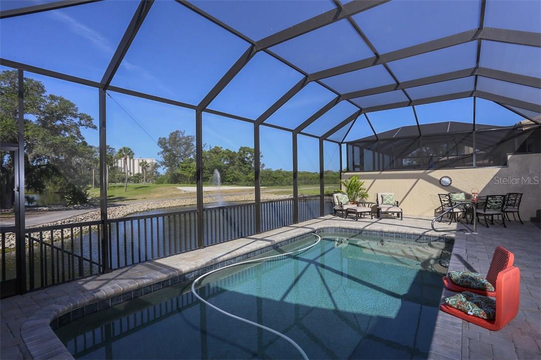 HARBOUR OAKS - Residential Lease