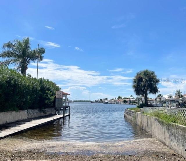 FLOR A MAR - Residential