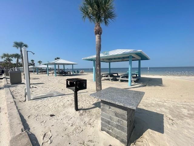 FLOR A MAR - Residential