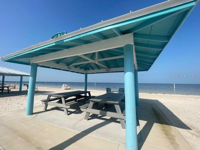 FLOR A MAR - Residential