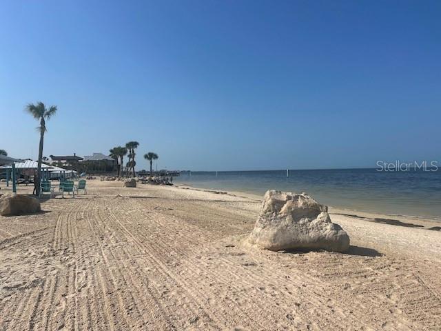 FLOR A MAR - Residential