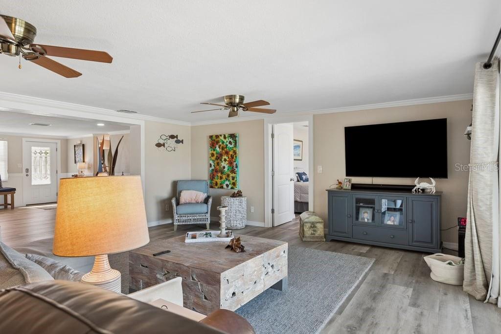 FLOR A MAR - Residential