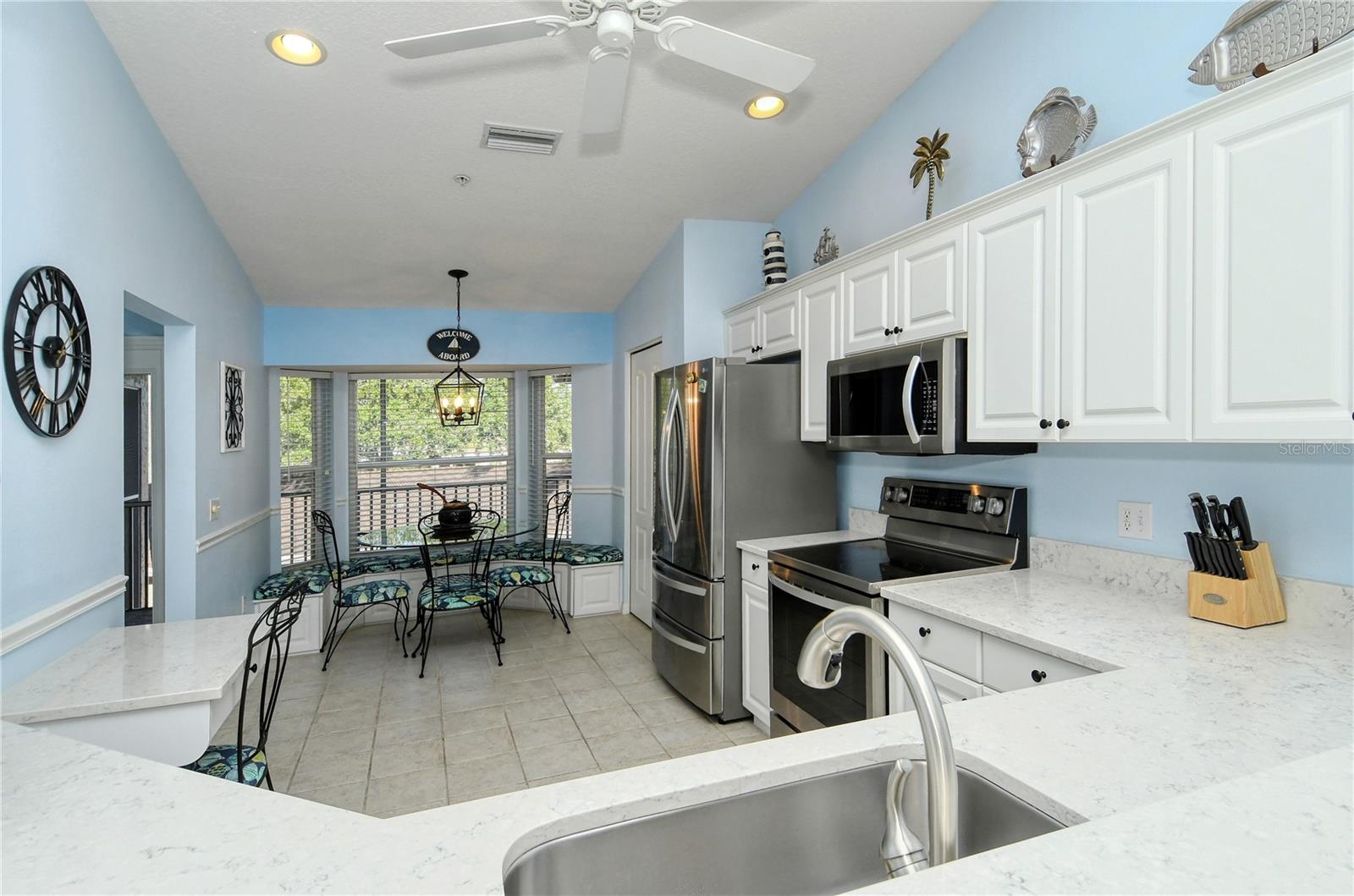 HERITAGE OAKS GOLF & COUNTRY CLUB - Residential