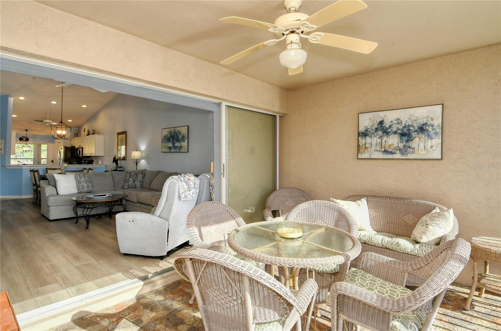 HERITAGE OAKS GOLF & COUNTRY CLUB - Residential