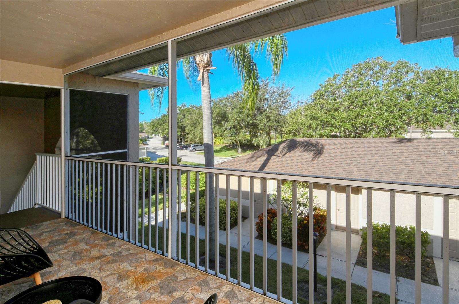 HERITAGE OAKS GOLF & COUNTRY CLUB - Residential