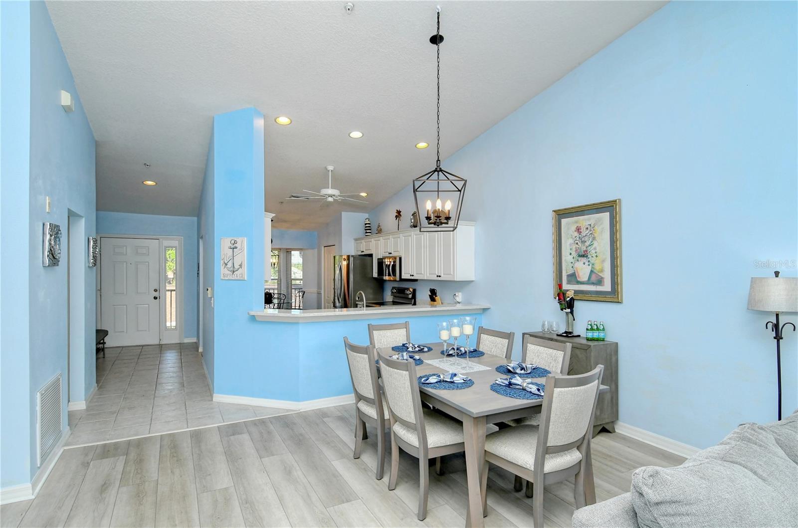 HERITAGE OAKS GOLF & COUNTRY CLUB - Residential