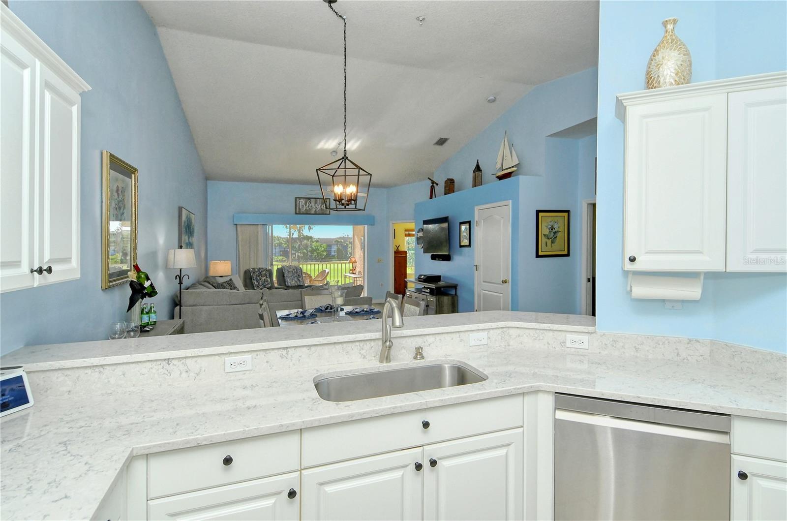 HERITAGE OAKS GOLF & COUNTRY CLUB - Residential