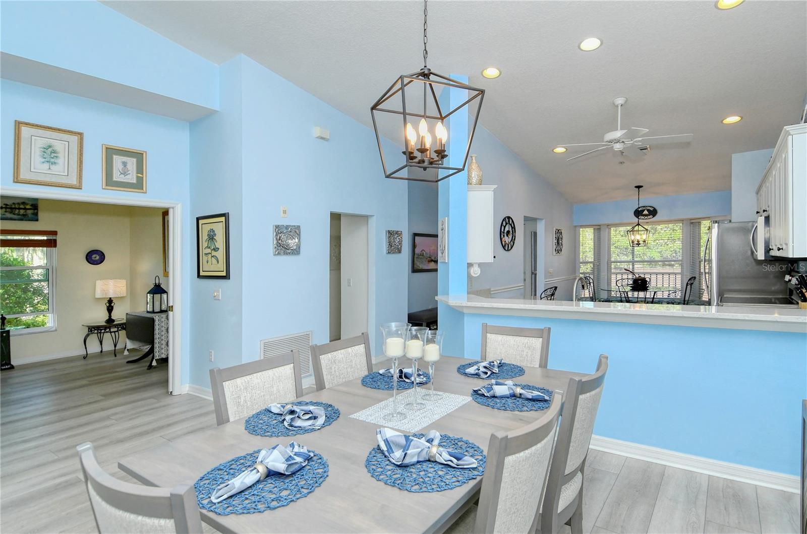 HERITAGE OAKS GOLF & COUNTRY CLUB - Residential