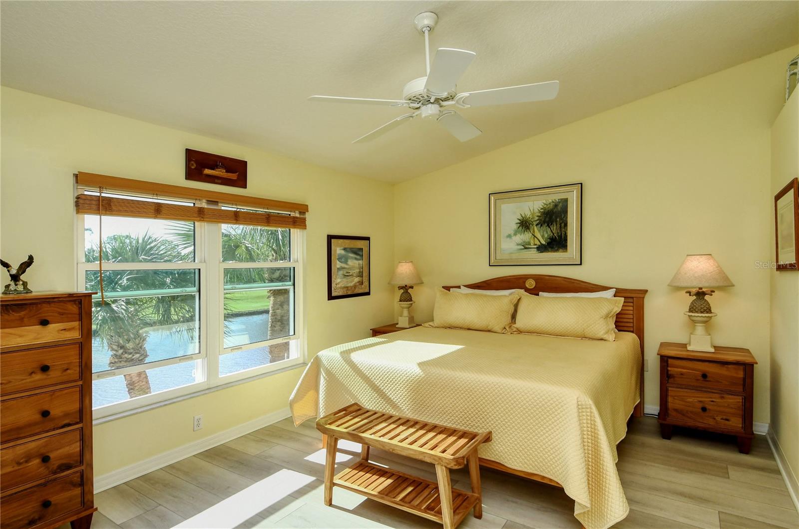 HERITAGE OAKS GOLF & COUNTRY CLUB - Residential