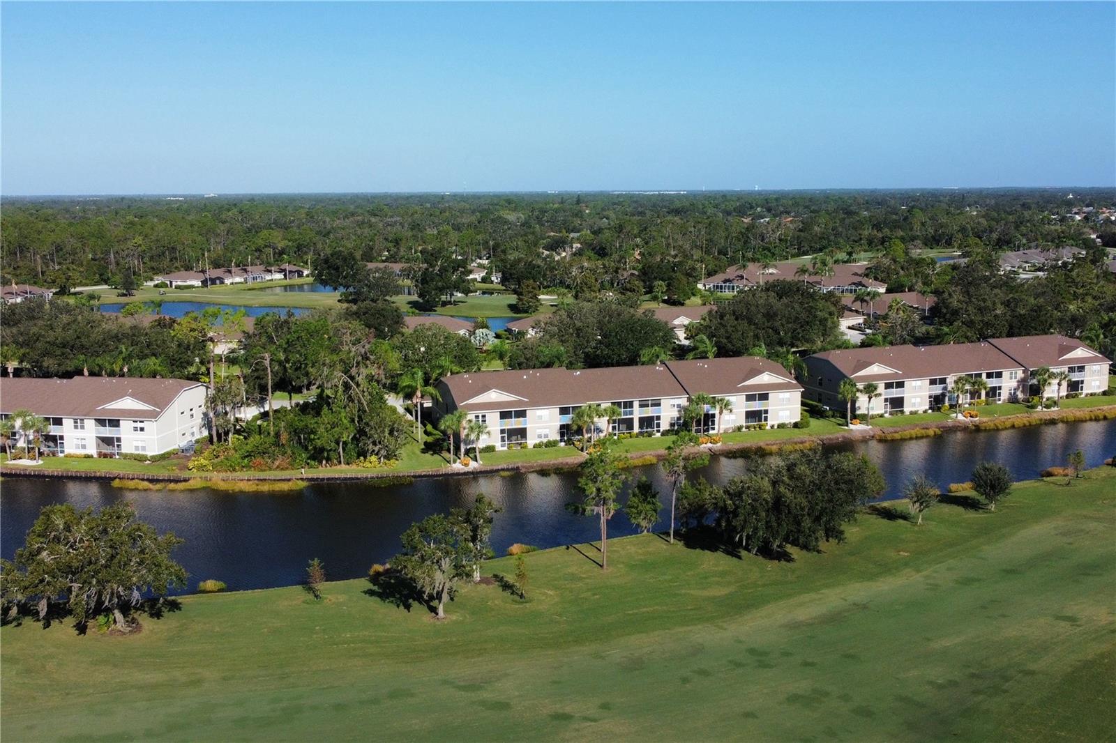 HERITAGE OAKS GOLF & COUNTRY CLUB - Residential