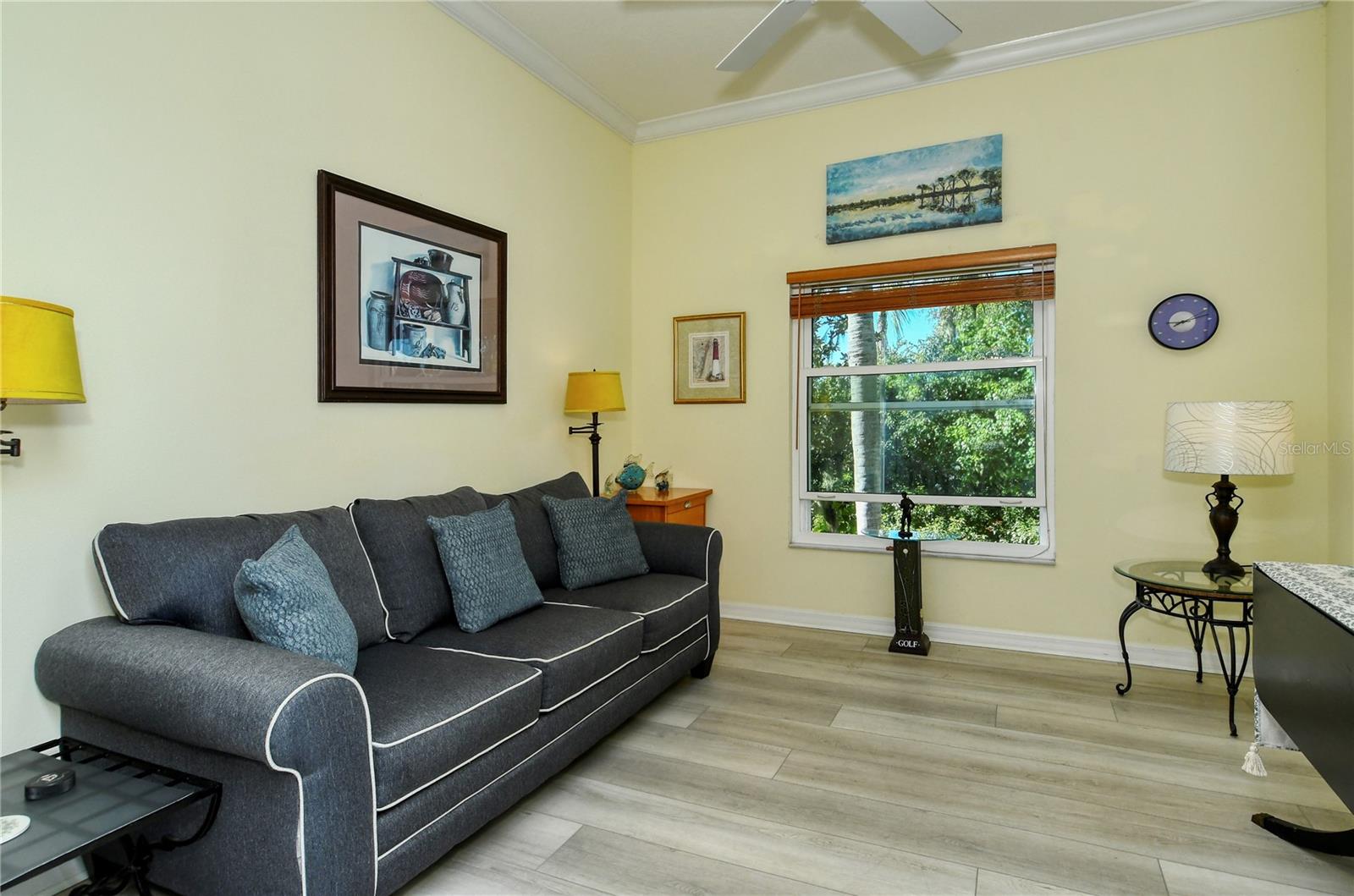 HERITAGE OAKS GOLF & COUNTRY CLUB - Residential