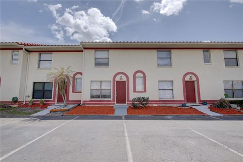 Photo of 6296 River Run Place #194, Orlando, FL 32807 (MLS # O6395547)