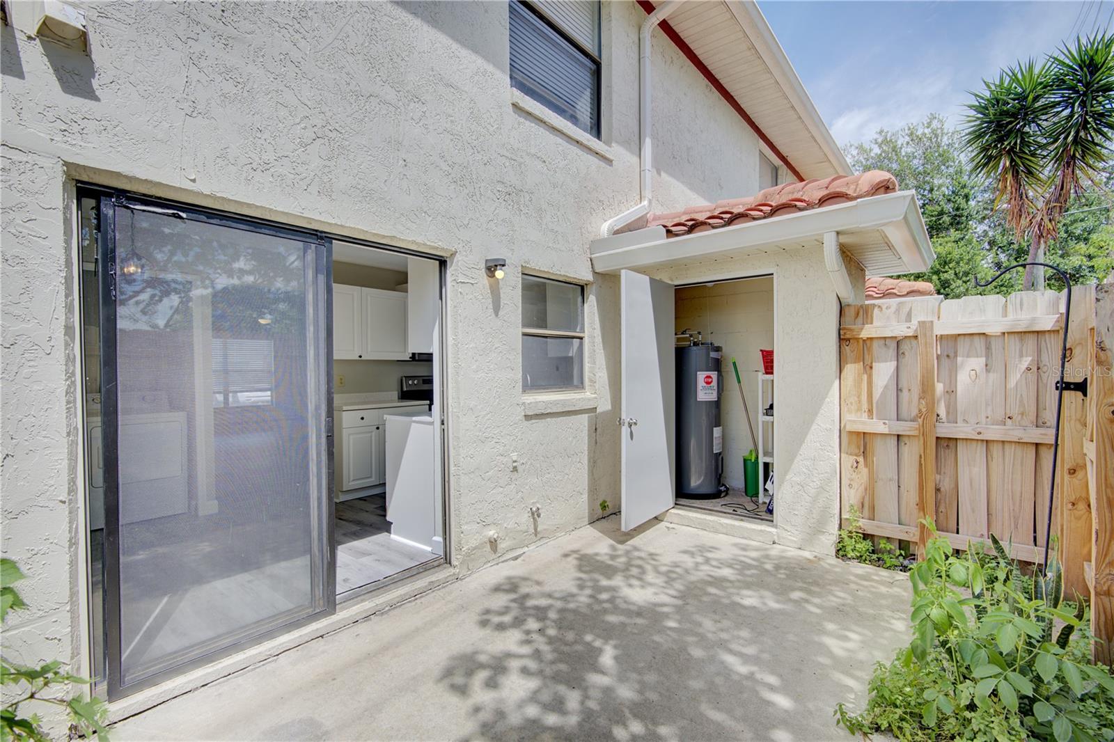 HIDDEN CREEK CONDO PH 04 - Residential