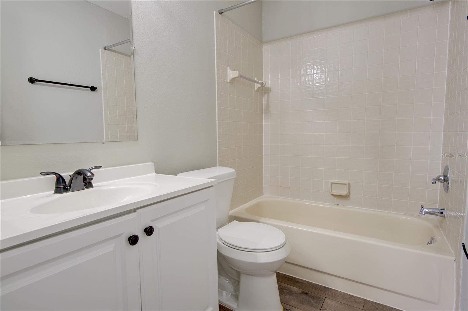 HIDDEN CREEK CONDO PH 04 - Residential