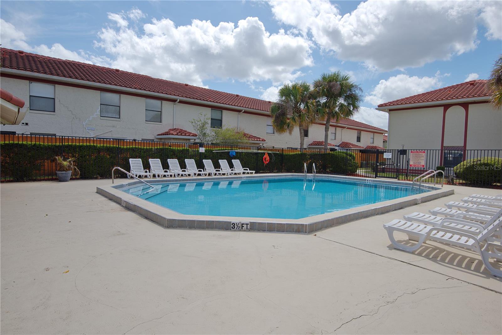 HIDDEN CREEK CONDO PH 04 - Residential