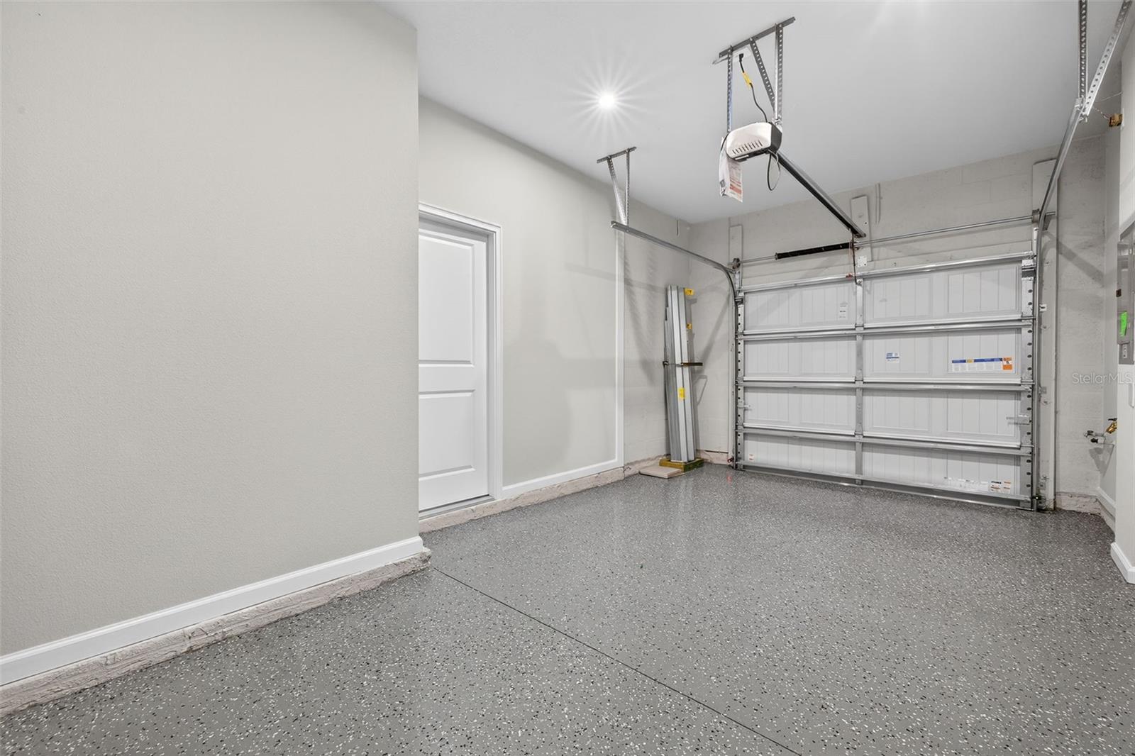 CROSSWIND RANCH - Residential