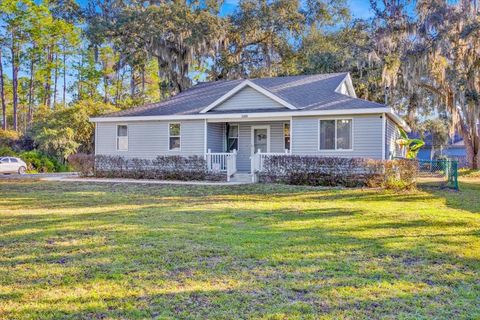 Photo of 1125 Eden Drive, Saint Cloud, FL 34771 (MLS # O6368416)