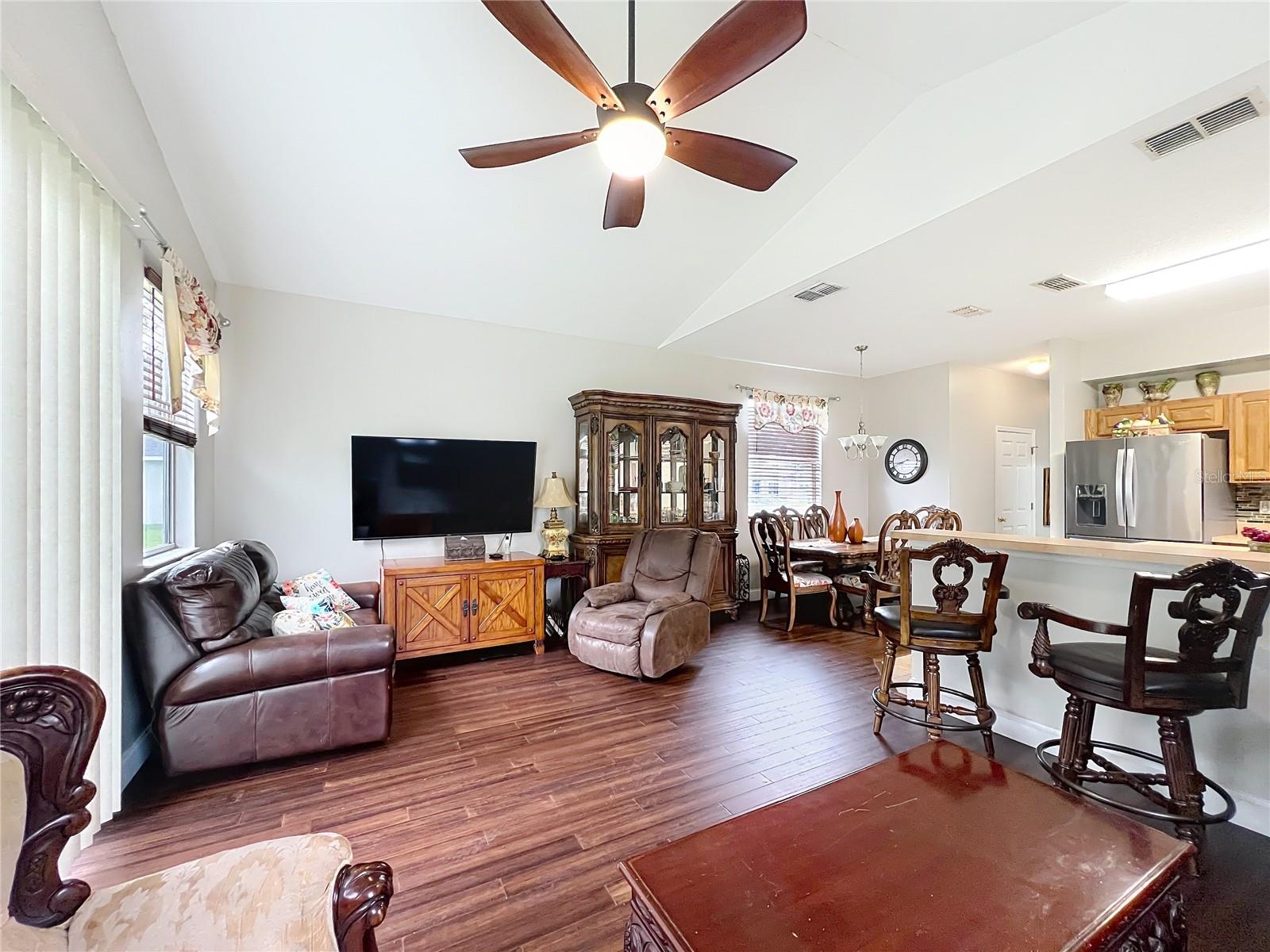 LOT 32 BLOCK A JUMPER CREEK MANOR PB 9 PGS 5-5B - Residential