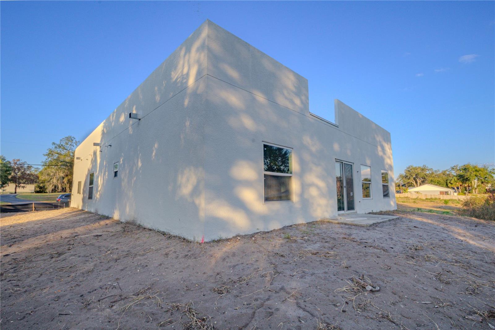 397 NORTH BOULEVARD W