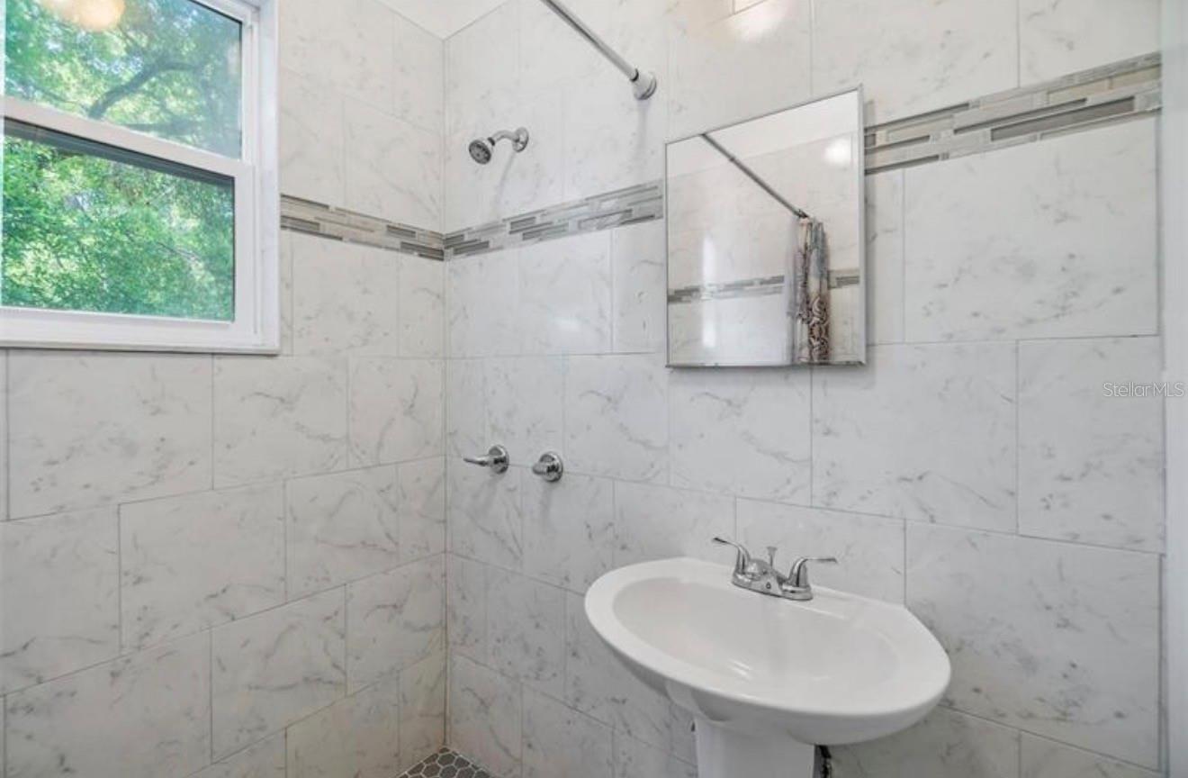 CUSHING - Residential Lease