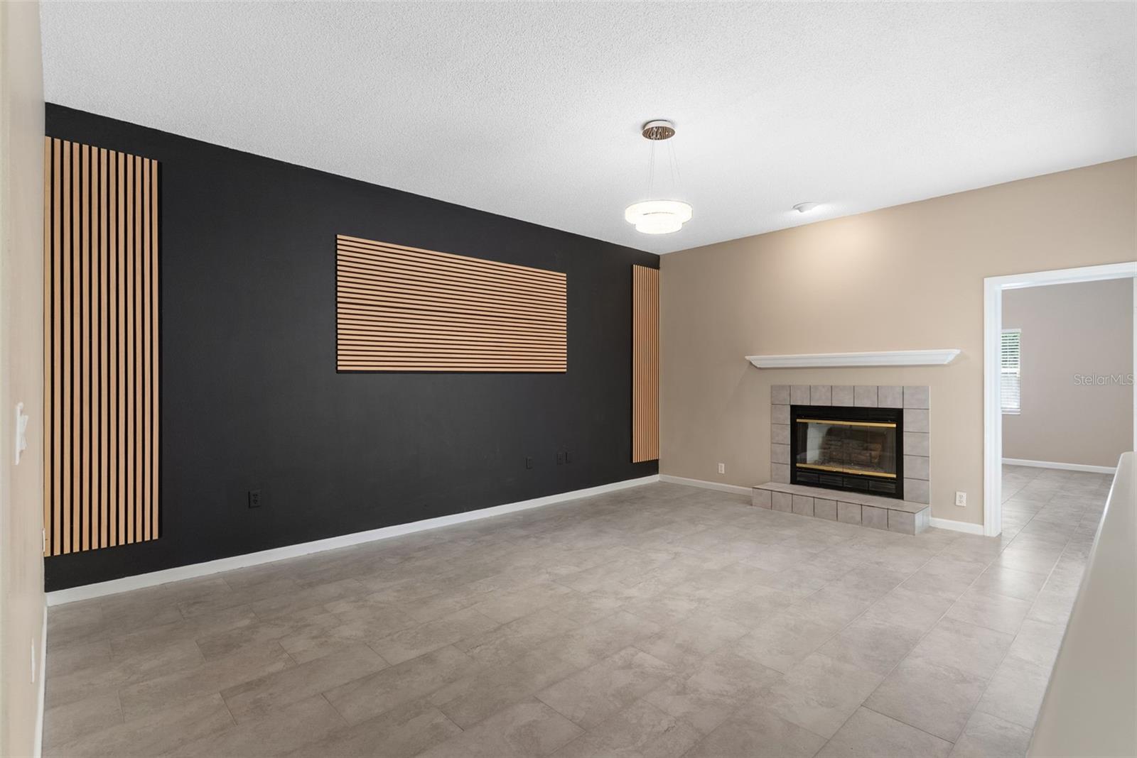 CEDAR CREEK - Residential