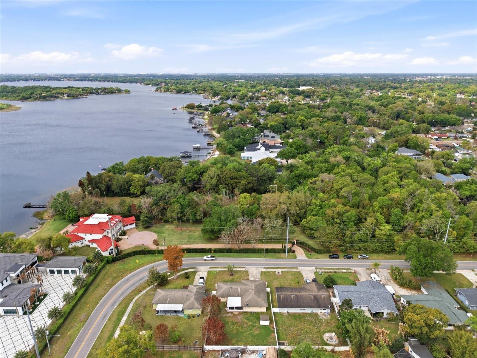 ROBERTA PLACE - Residential