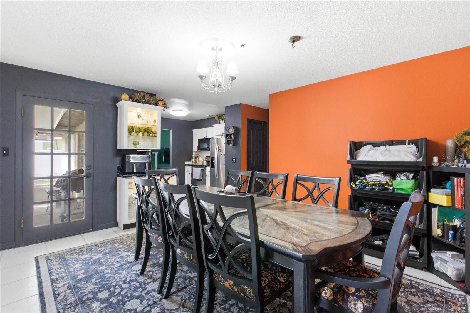 ROBERTA PLACE - Residential