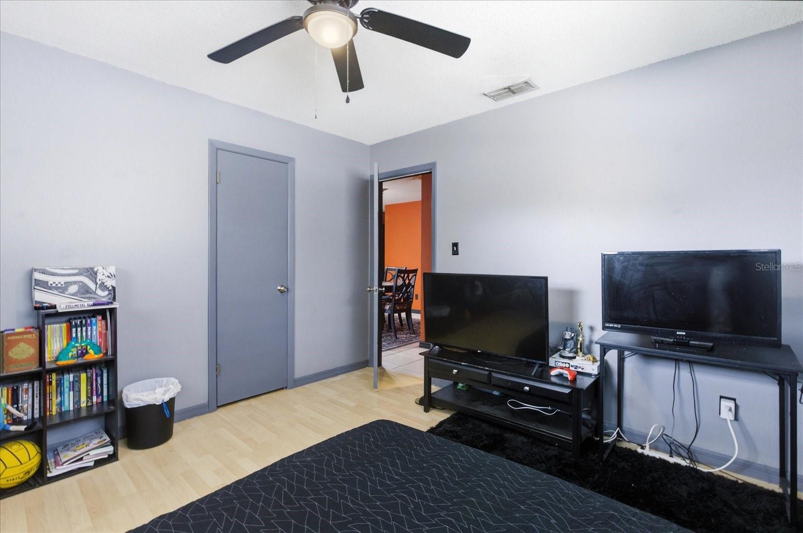 ROBERTA PLACE - Residential