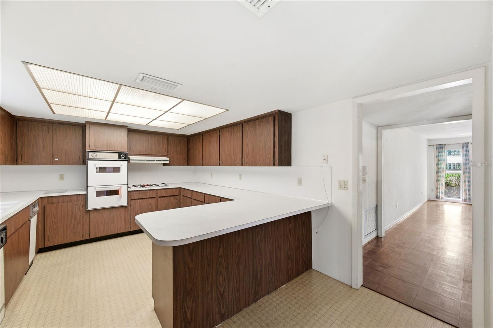 MONTICELLO PARK - Residential