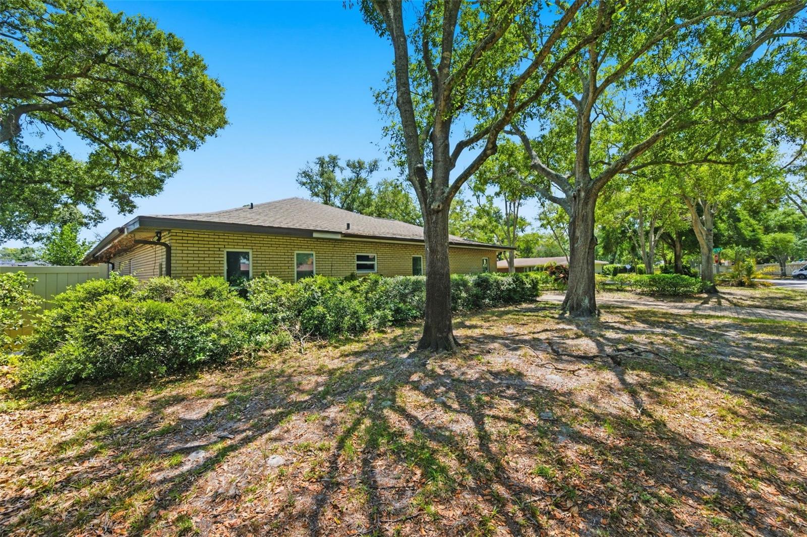 MONTICELLO PARK - Residential