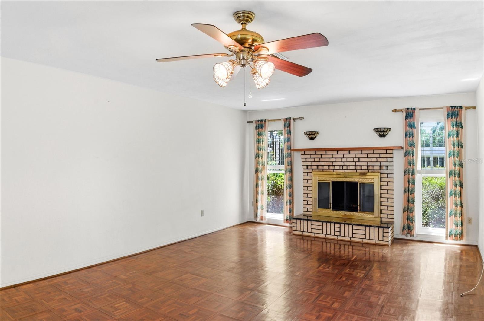 MONTICELLO PARK - Residential