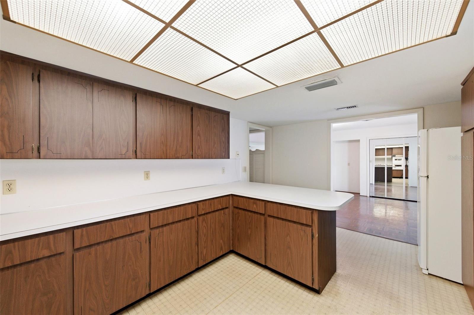 MONTICELLO PARK - Residential