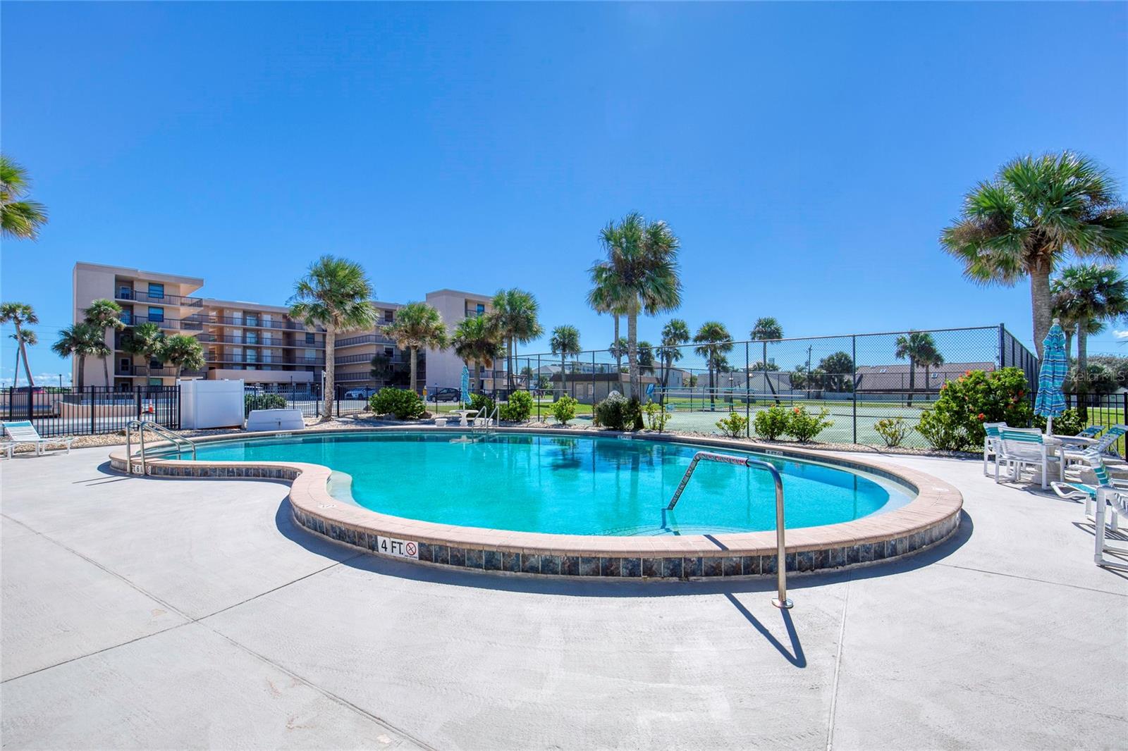 FAIRWIND SHORES CONDO - Residential