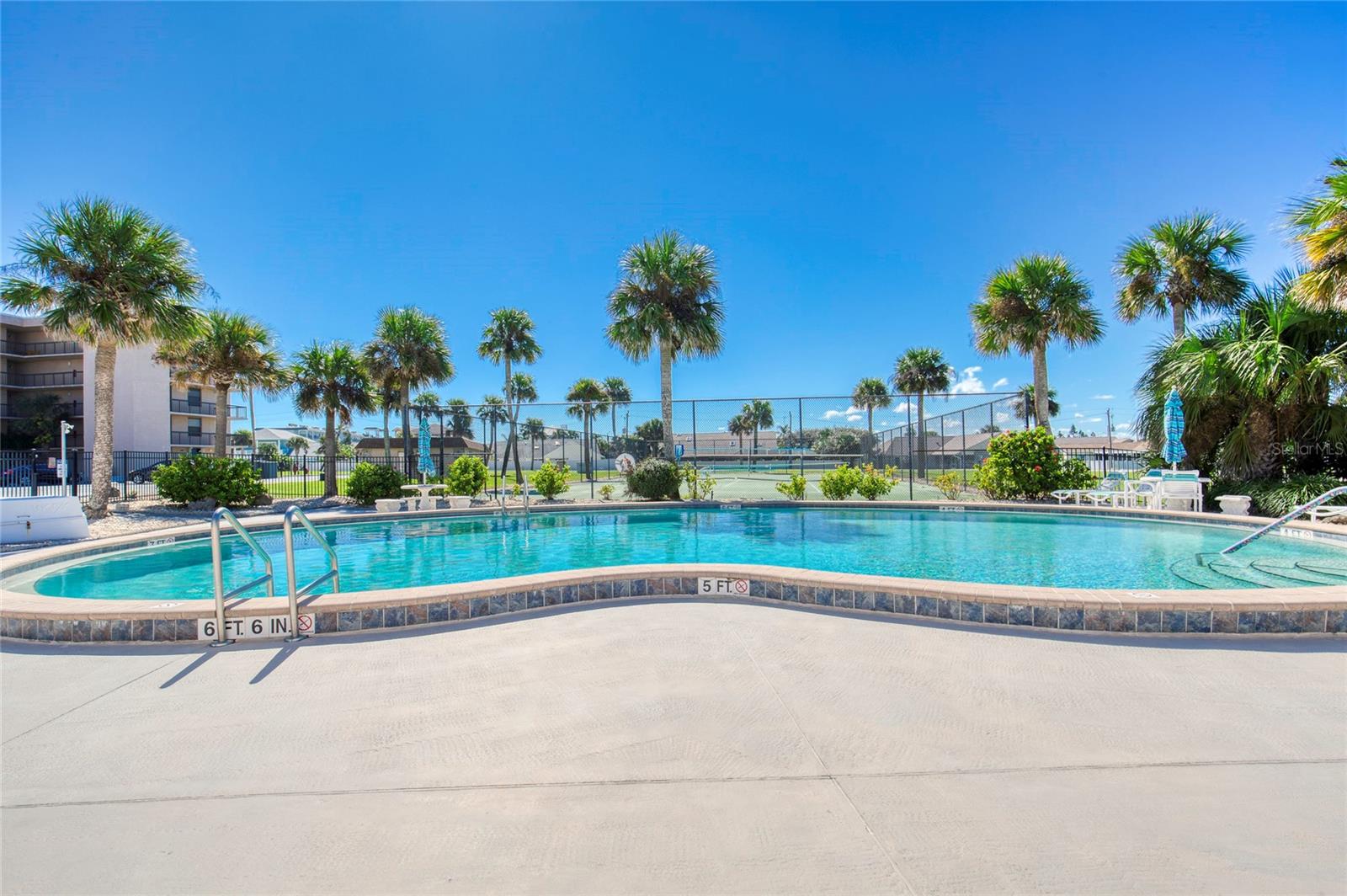 FAIRWIND SHORES CONDO - Residential