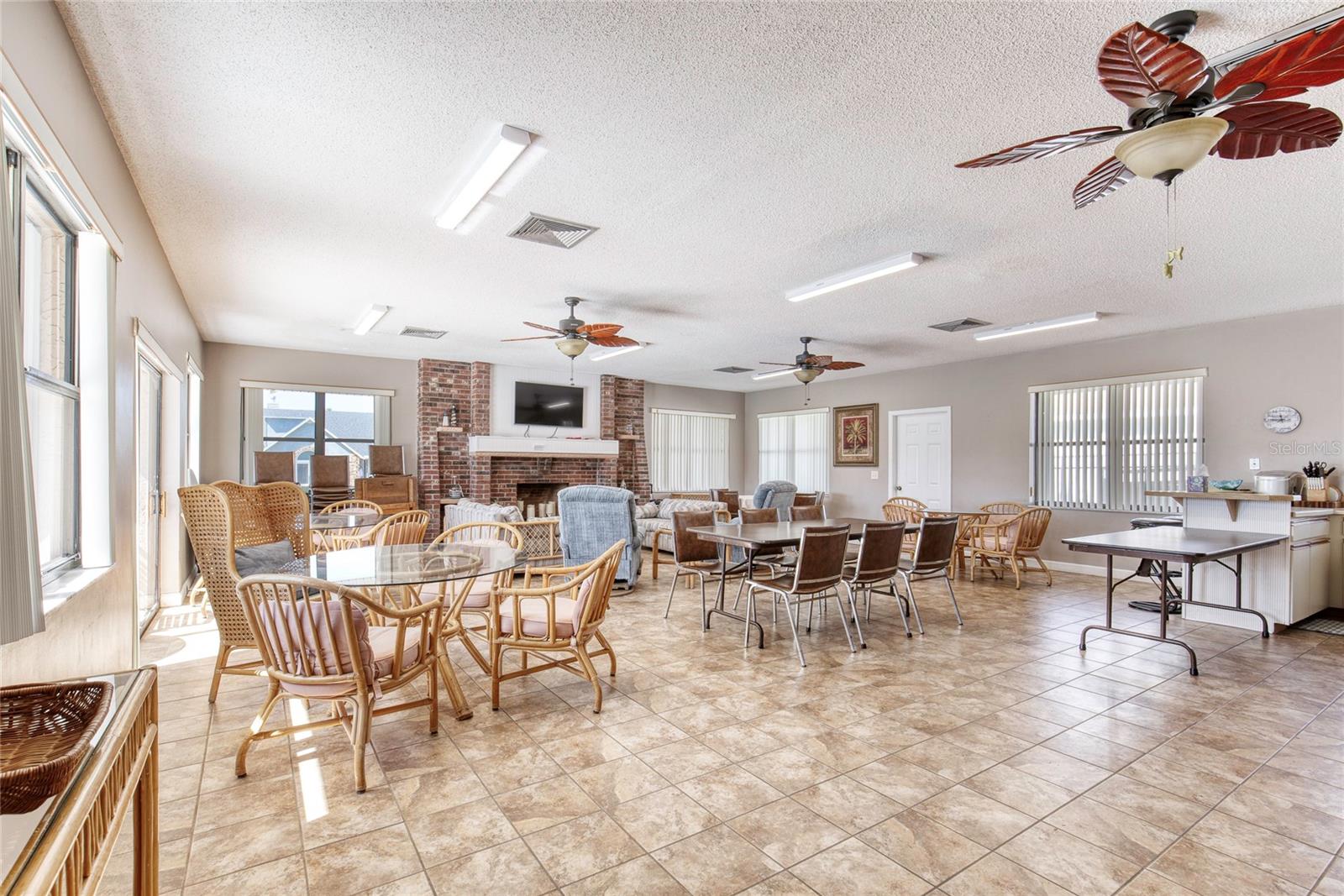 FAIRWIND SHORES CONDO - Residential