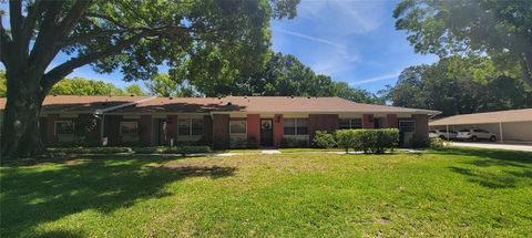 A home in PALM HARBOR