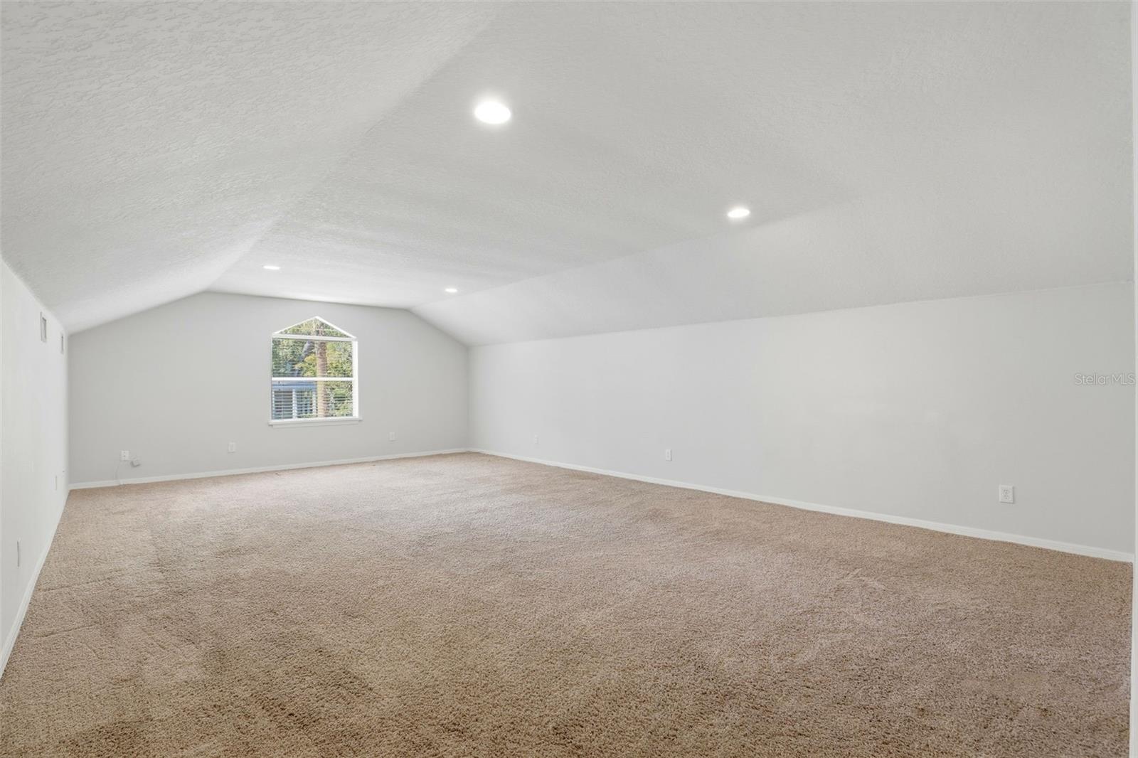 MAYFAIR - Residential