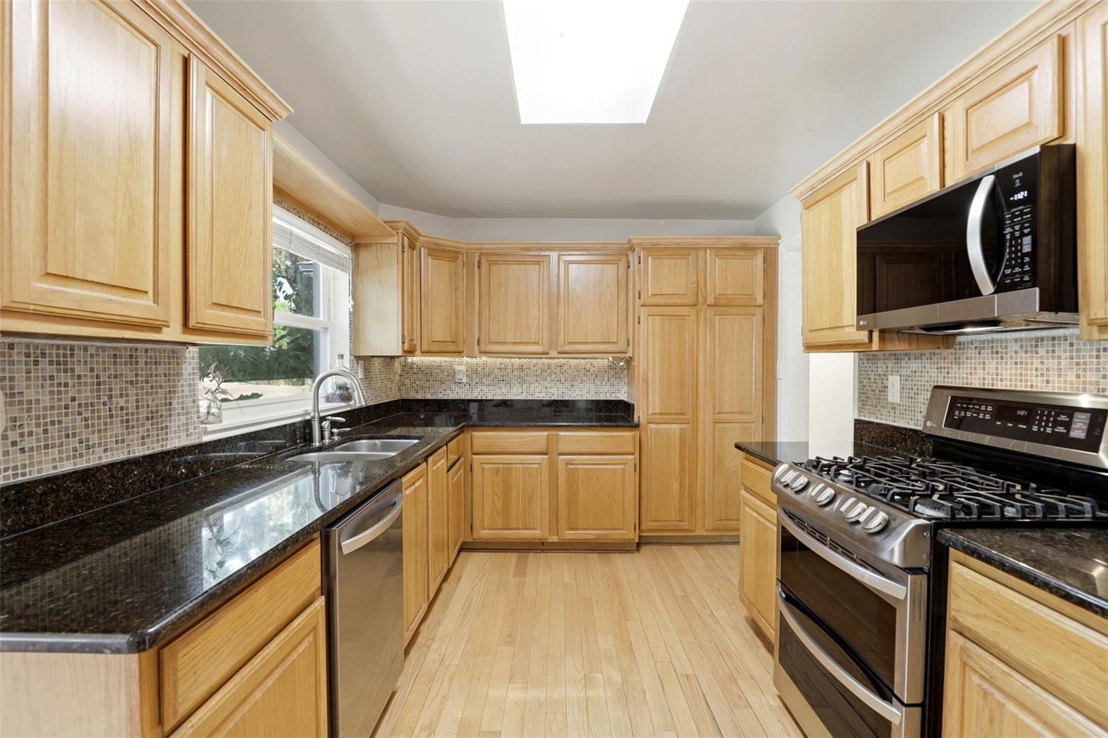 MAYFAIR - Residential