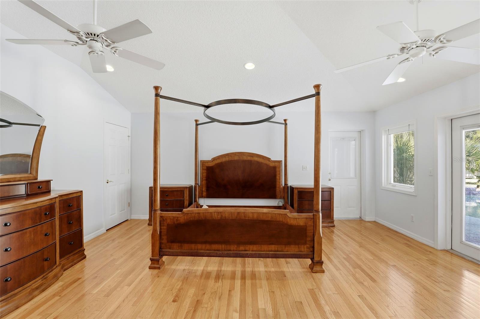 MAYFAIR - Residential