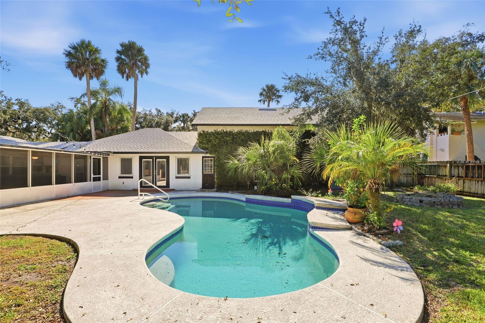 MAYFAIR - Residential