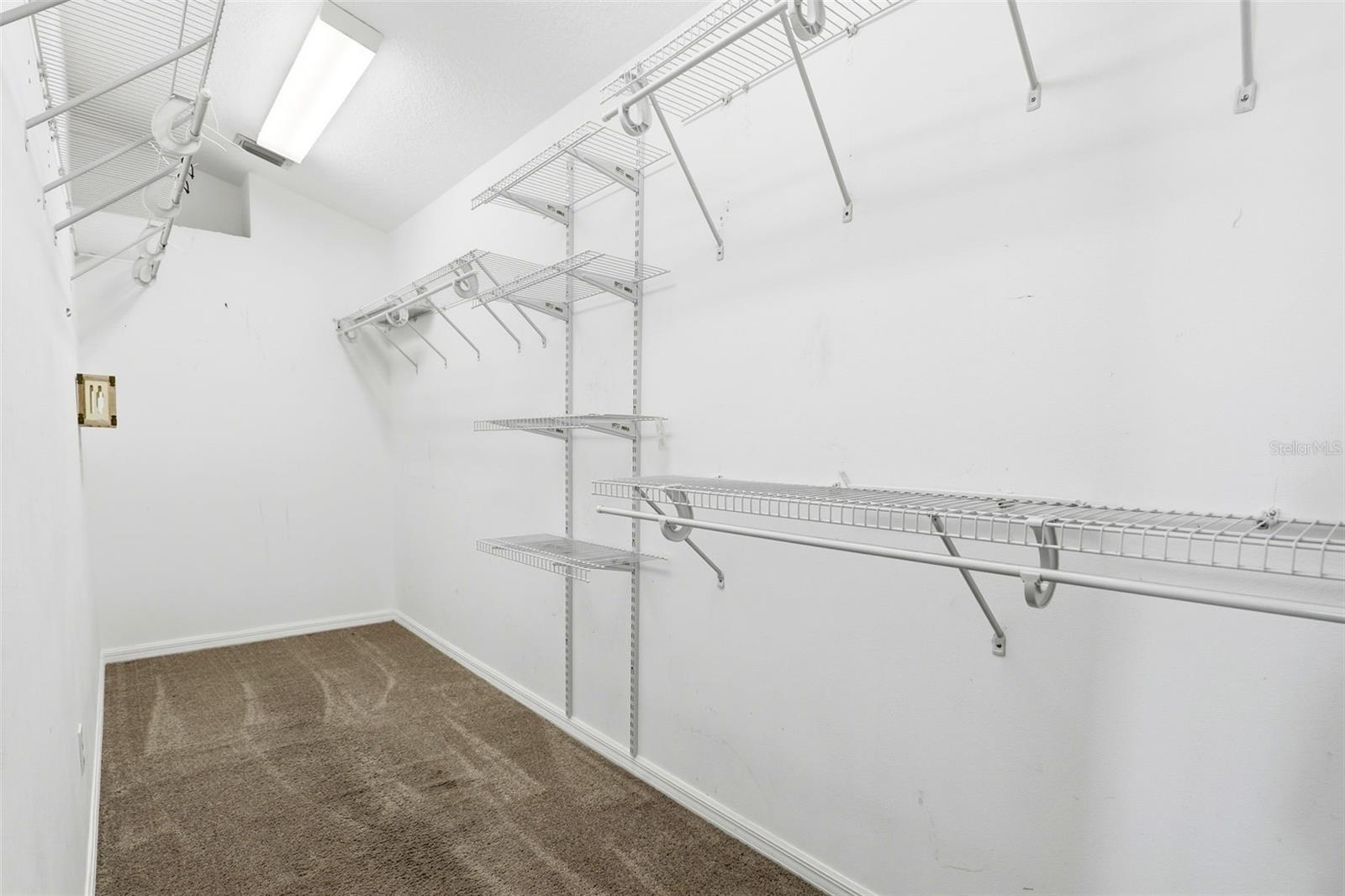 MAYFAIR - Residential