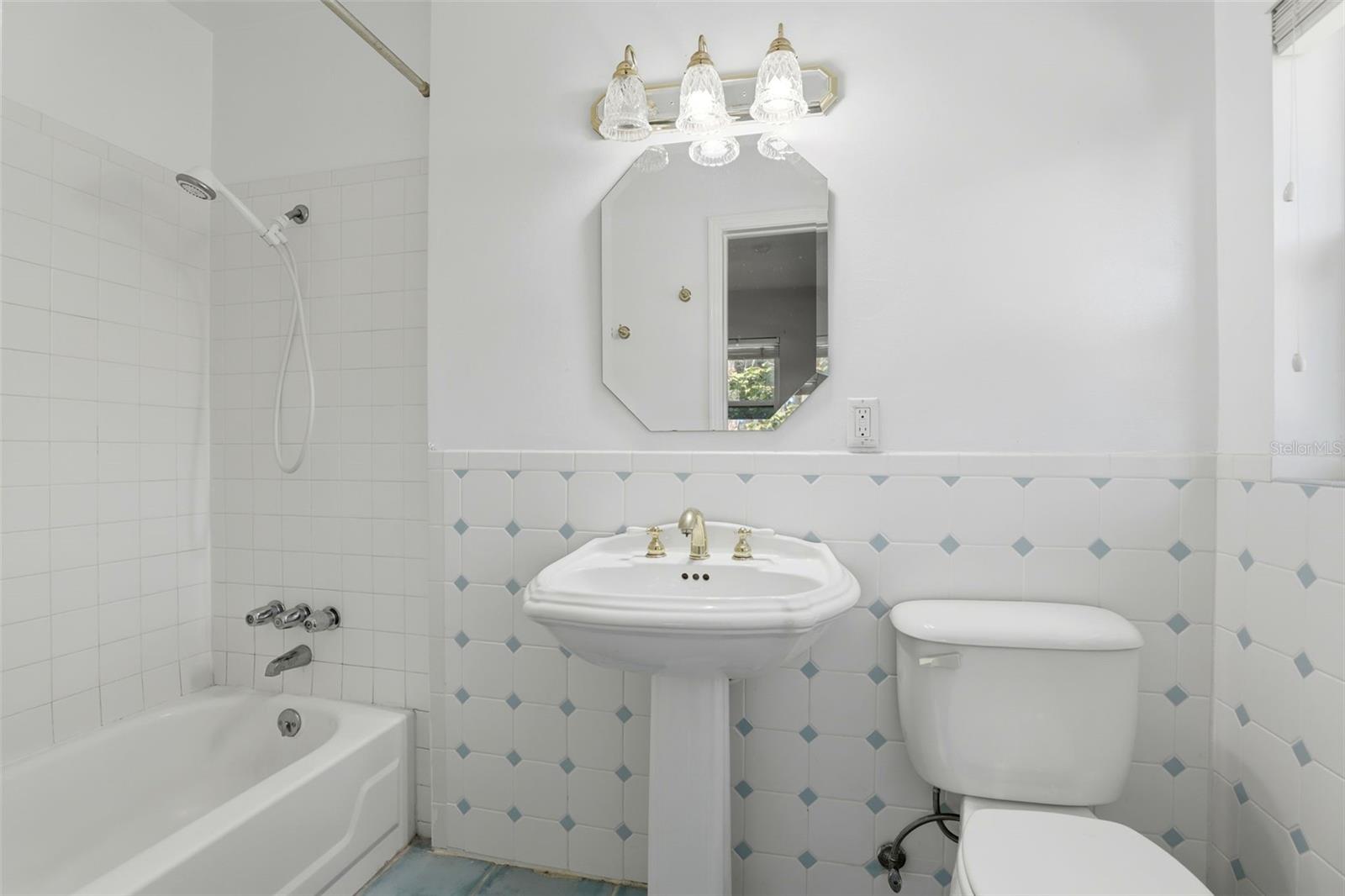 MAYFAIR - Residential