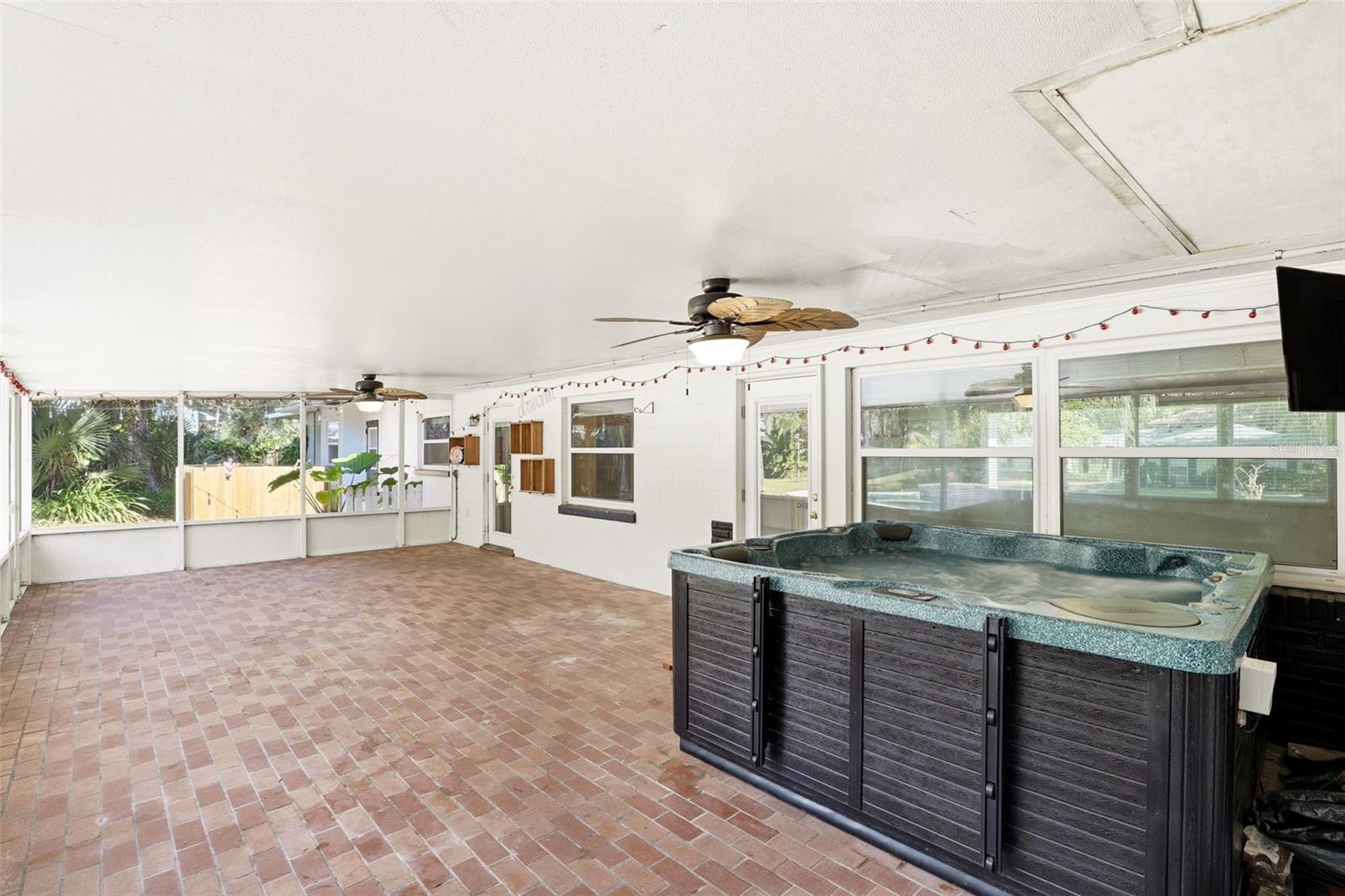 MAYFAIR - Residential