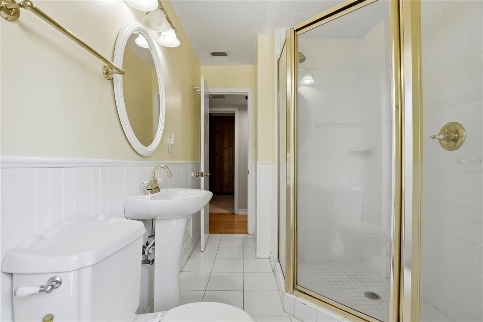 MAYFAIR - Residential