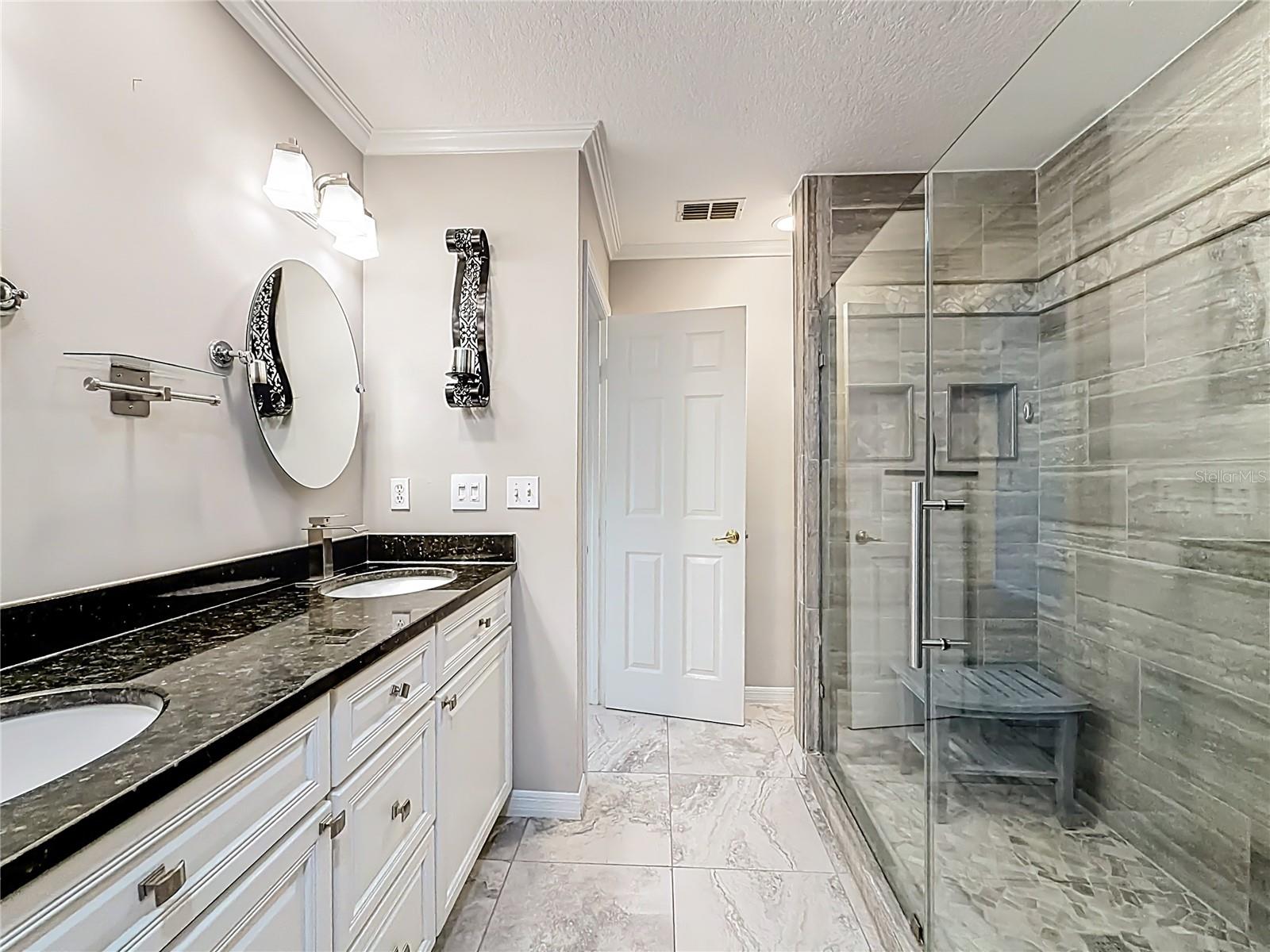 OAK RUN FAIRWAY OAKS - Residential