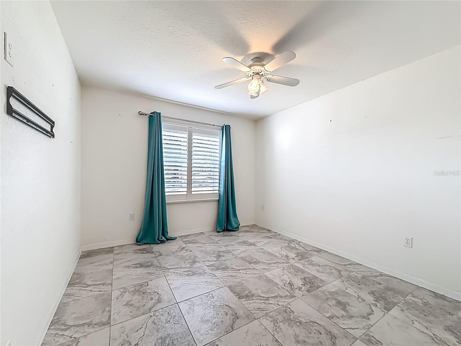 OAK RUN FAIRWAY OAKS - Residential