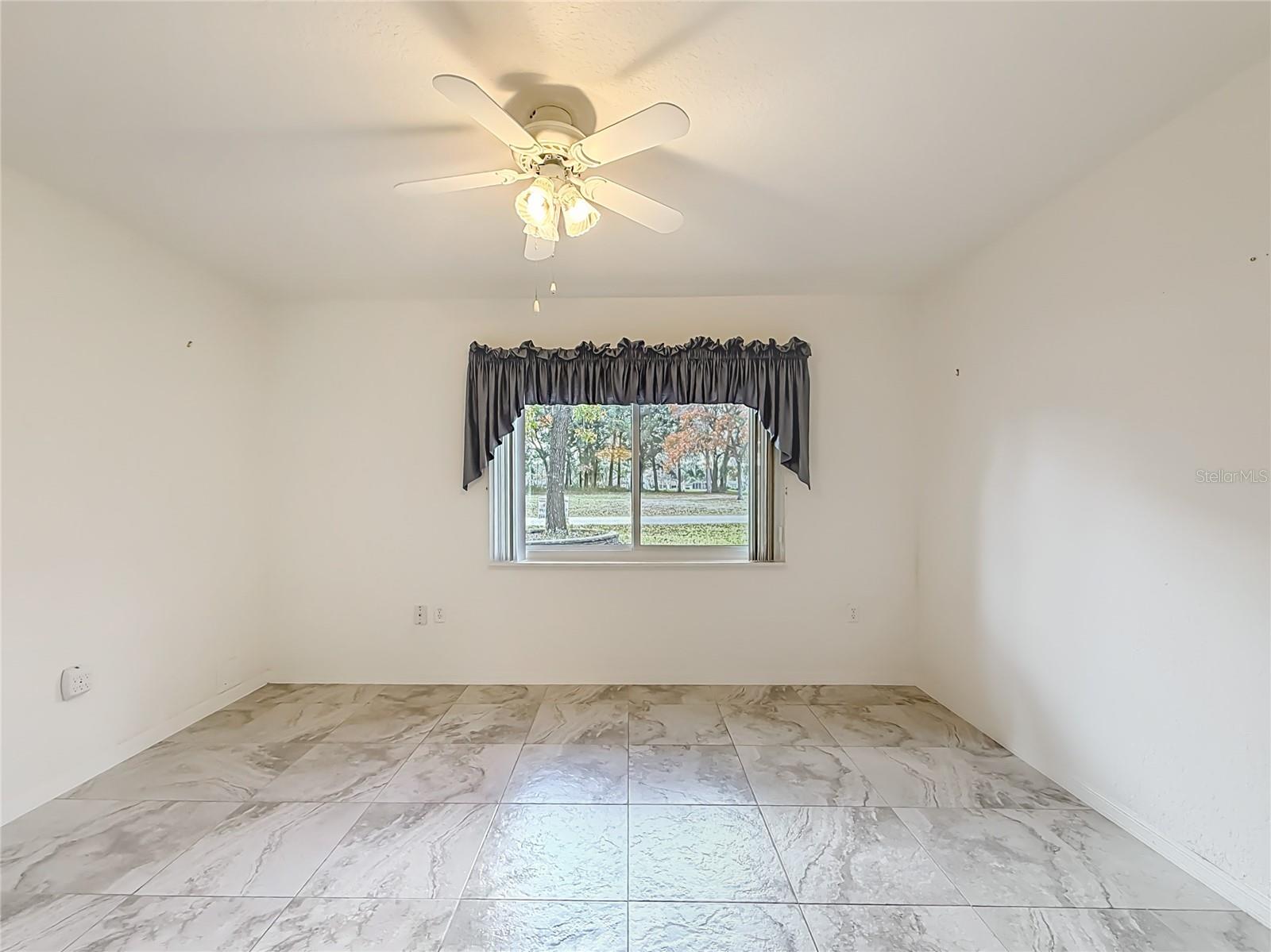 OAK RUN FAIRWAY OAKS - Residential