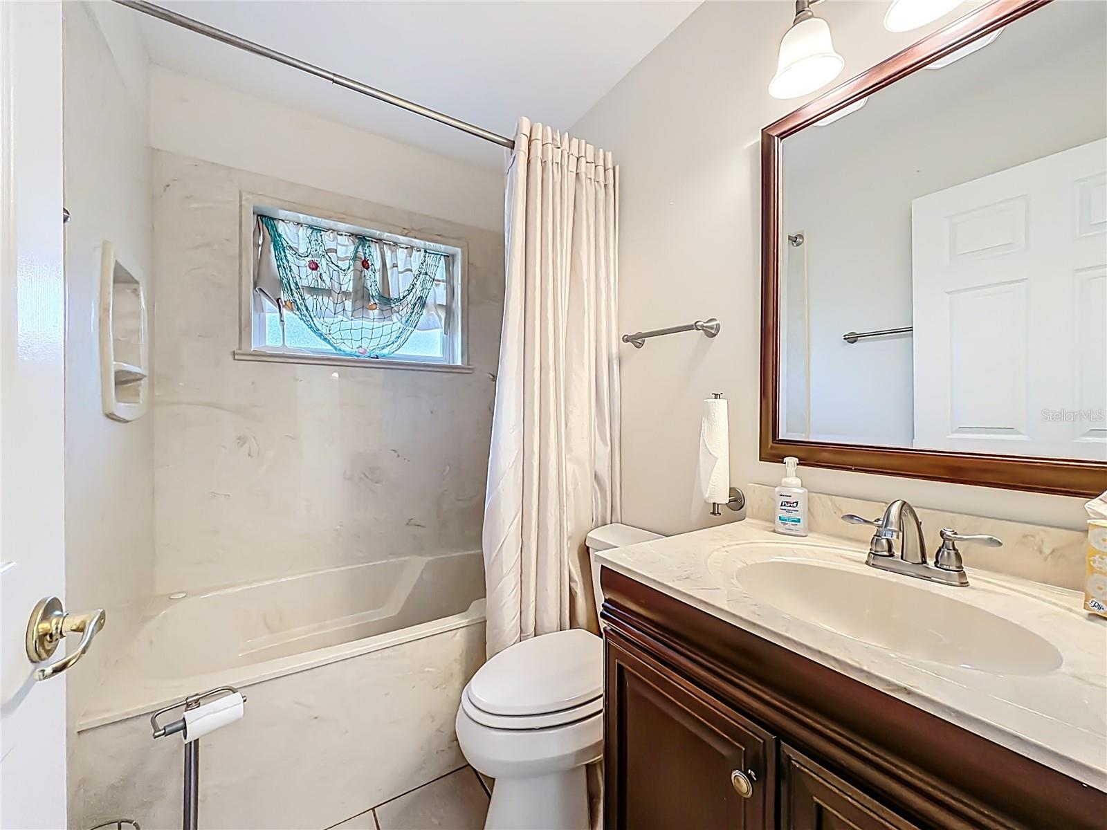 OAK RUN FAIRWAY OAKS - Residential